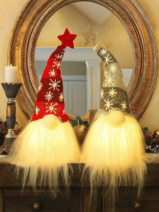 Pitici de Crăciun iluminați